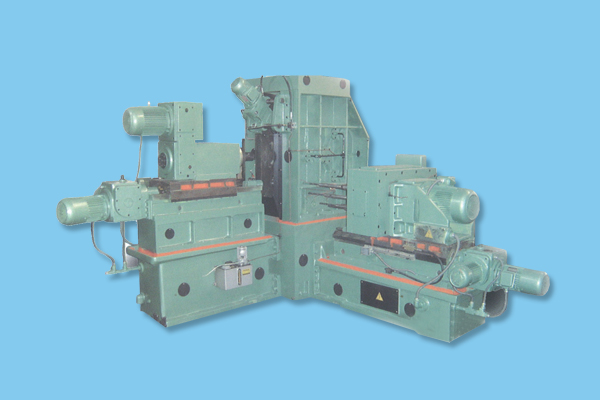 卧(wo)式雙(shuang)面回(hui)轉鼓(gu)輪夾(jia)具镗(tang)鑽組(zu)合