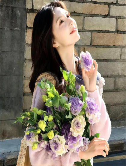 全面解析：《推理要在晚餐后映画谜解》的审美特点与艺术成就——理解人物的深度分析