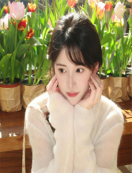 《美色飘香》主题思想深度解读：核心意义与社会价值分析